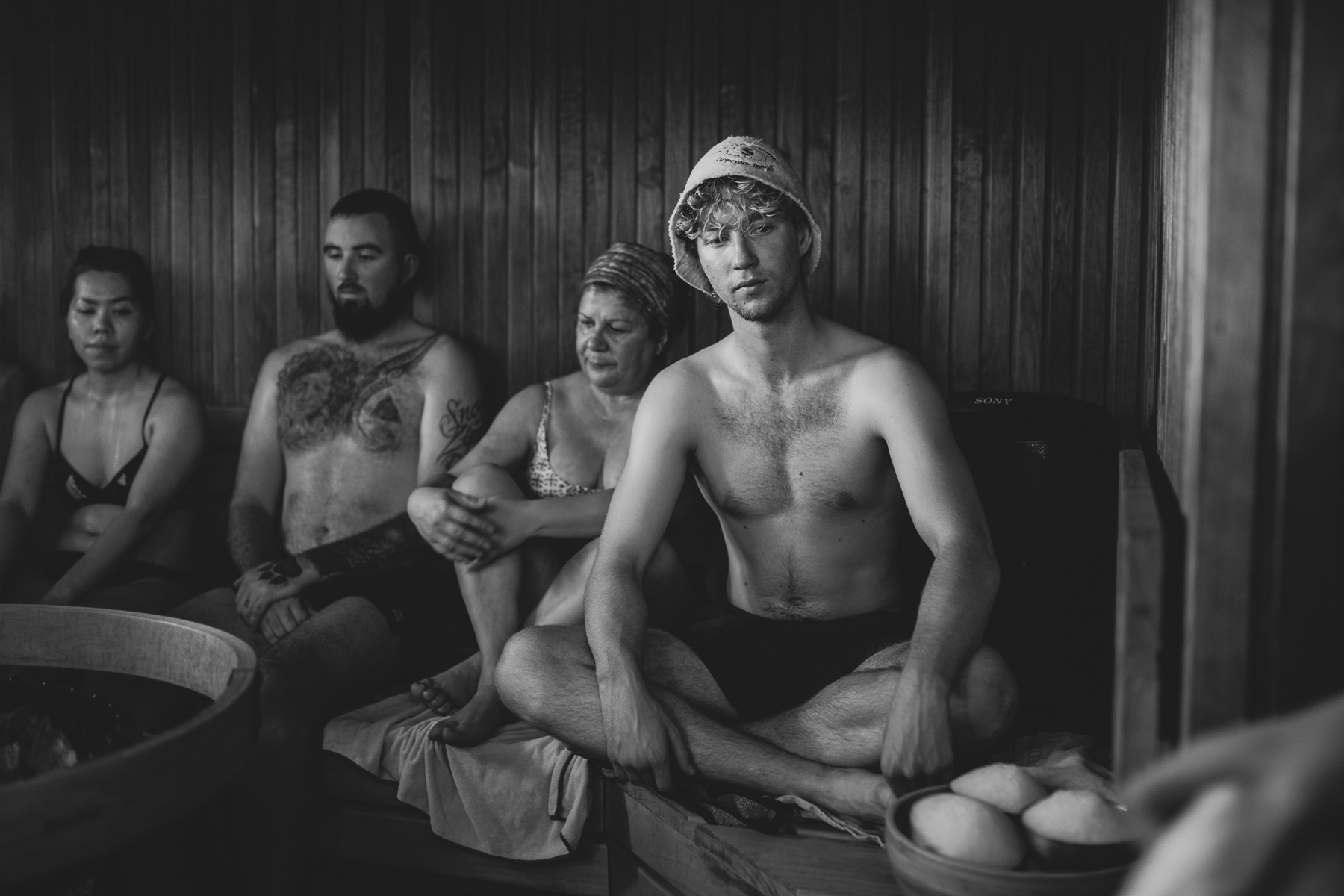 Guests together on the sauna benches